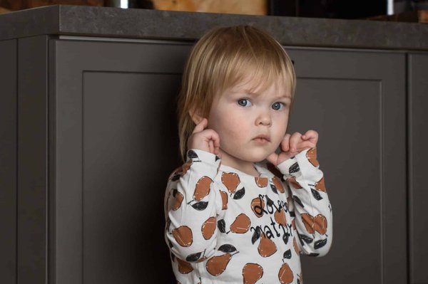 La boule derrière l'oreille est-elle dangereuse pour l'audition ?